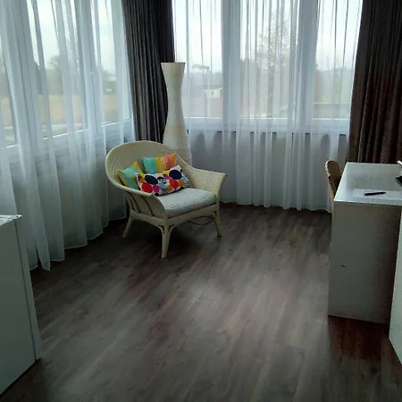 Atelier Hotel 2*